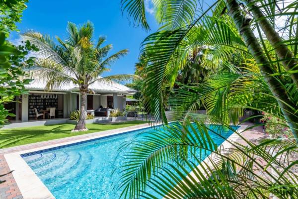 Emmastad - Characteristic tropical villa with pool and apartment, Emmastad, Curacao, Emmastad, Curacao