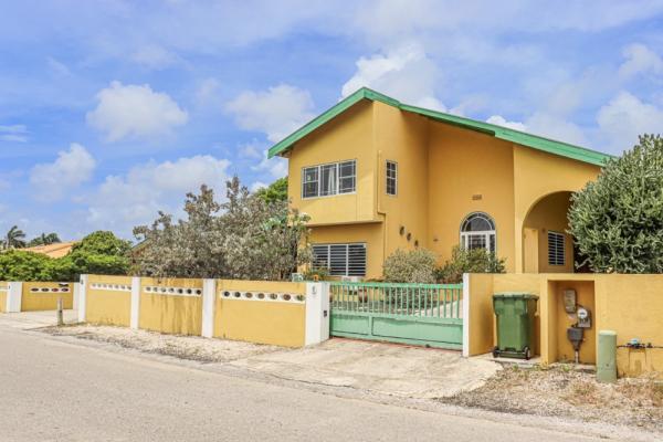 Sun Valley - Beautiful Home in Popular Neighborhood with Four Bedrooms, Sun Valley, Curacao
